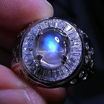 BEAUTIFUL LABRADORITE RING  batu permata