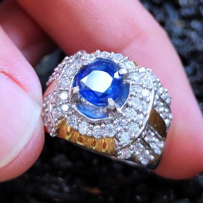 NATURAL BLUE SAPPHIRE SF723  batu permata